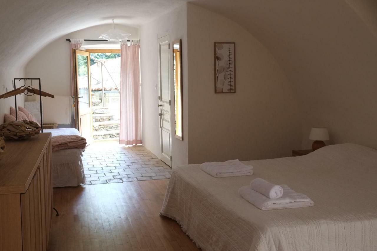 Bed and Breakfast Le Clarou Valleraugue Exterior foto